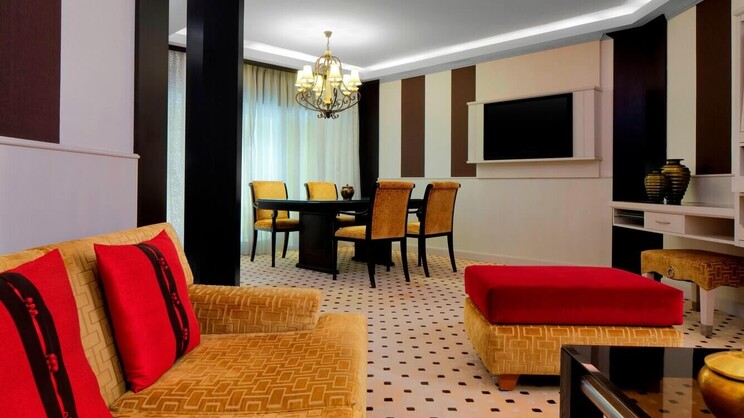 Le Méridien Dubai Hotel & Conference Centre